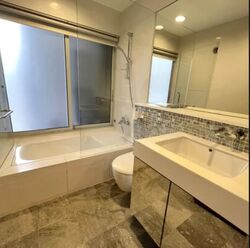 RV Suites (D10), Apartment #533359641